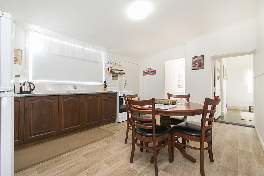 Angaston Stoneleigh Cottage Bed And Breakfast חדר תמונה